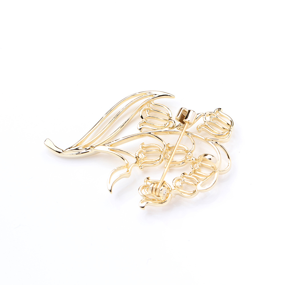 Minimalist Hollowed Out Brooch - Men Accessories Bouquet ulasan dan harga